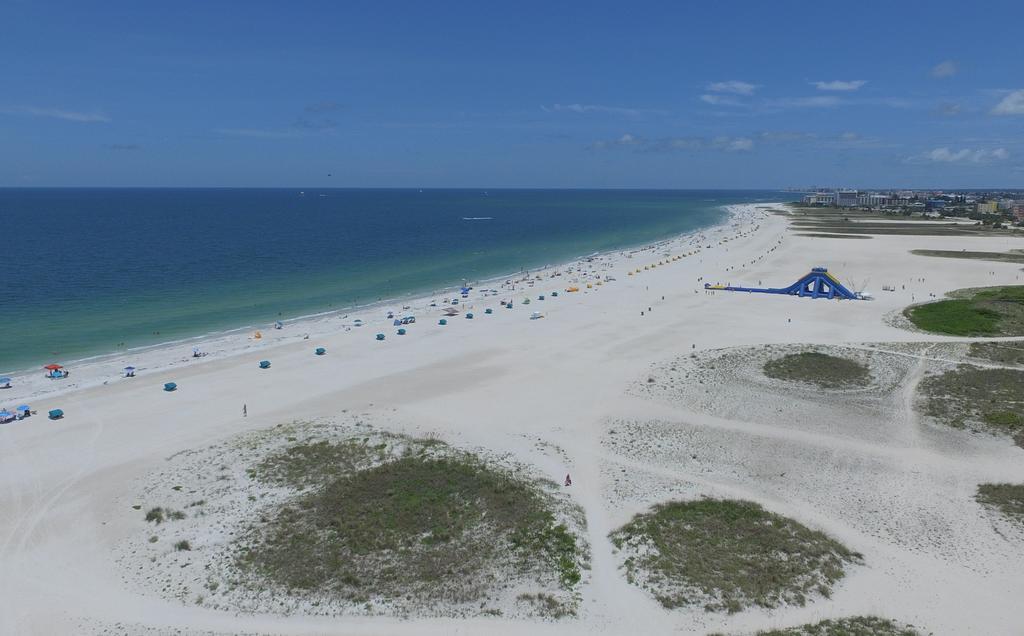 Westwinds Waterfront Resort St. Pete Beach Eksteriør billede